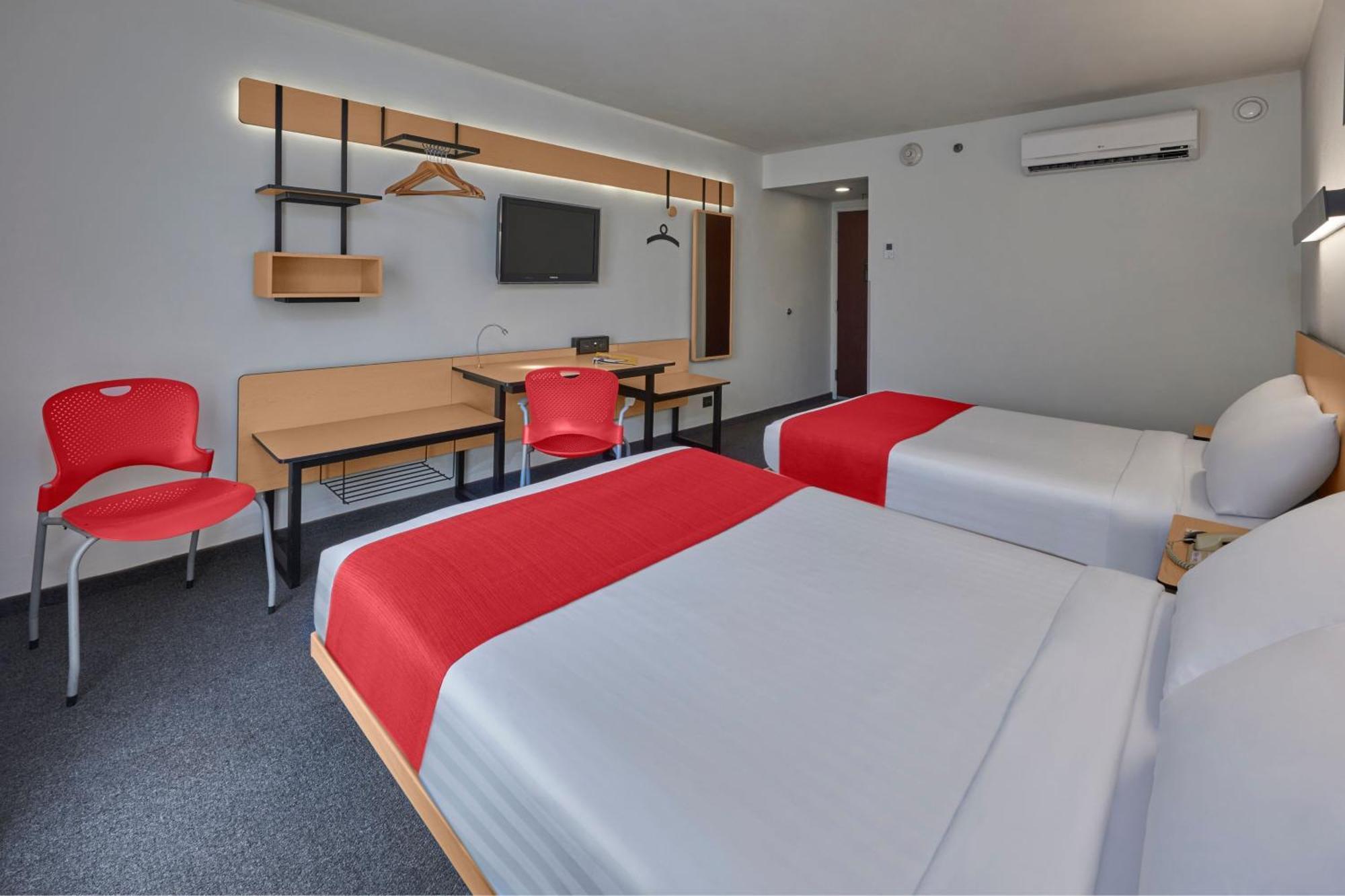 ซิตี้ เอ็กซ์เพรส พลัส กวาดาลาฮารา เอ็กซ์โป Hotel ซาโปปัน ภายนอก รูปภาพ