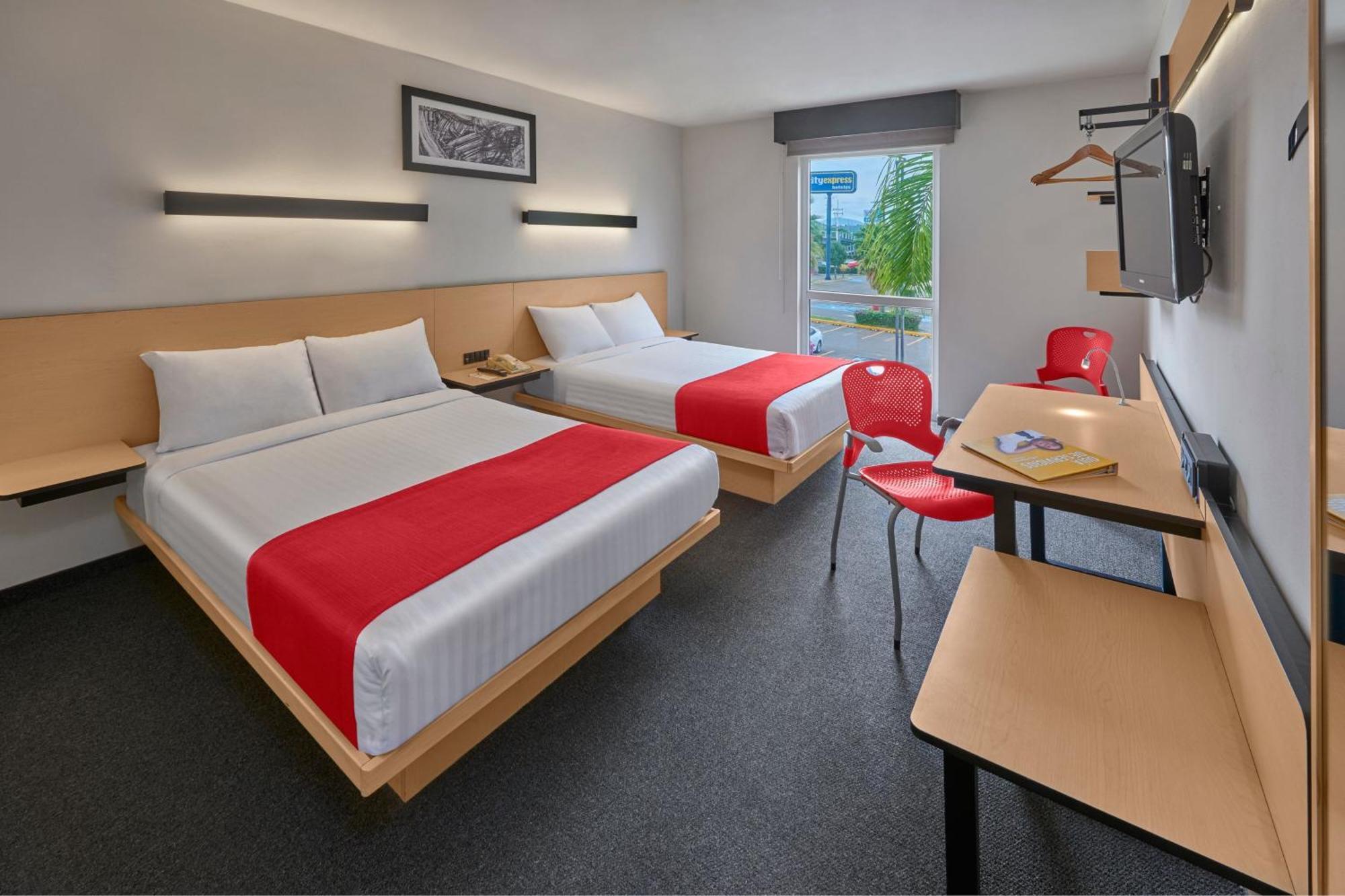 ซิตี้ เอ็กซ์เพรส พลัส กวาดาลาฮารา เอ็กซ์โป Hotel ซาโปปัน ภายนอก รูปภาพ