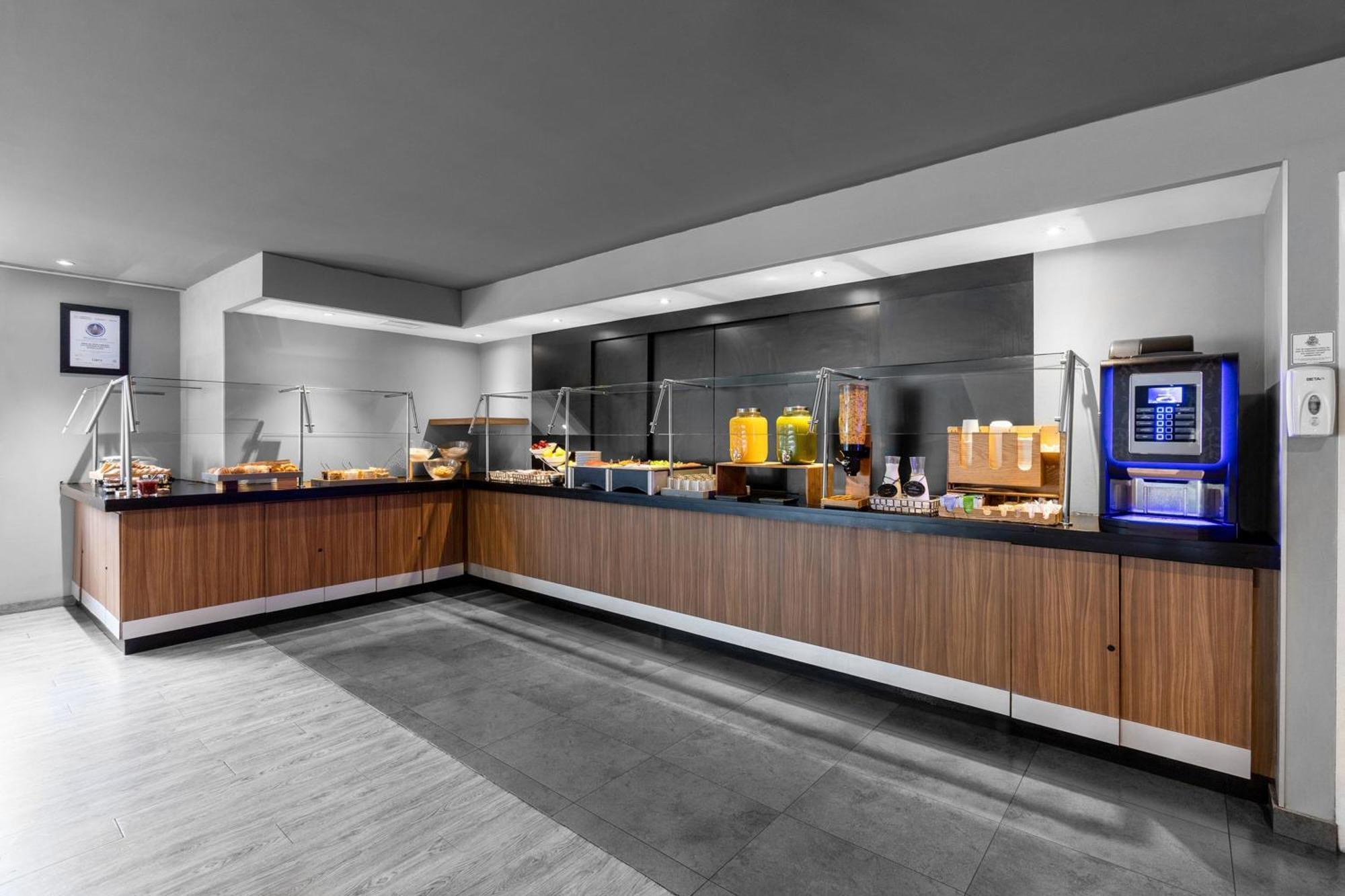 ซิตี้ เอ็กซ์เพรส พลัส กวาดาลาฮารา เอ็กซ์โป Hotel ซาโปปัน ภายนอก รูปภาพ