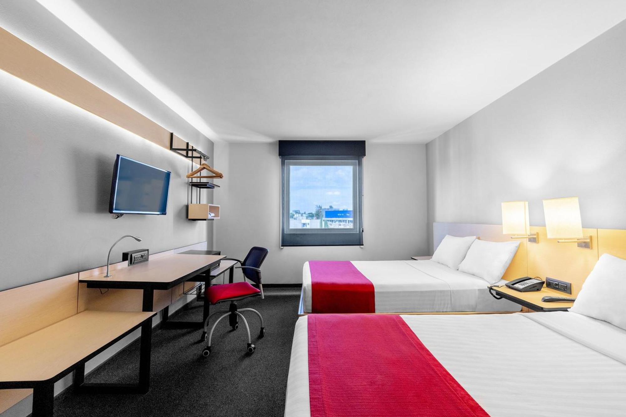 ซิตี้ เอ็กซ์เพรส พลัส กวาดาลาฮารา เอ็กซ์โป Hotel ซาโปปัน ภายนอก รูปภาพ